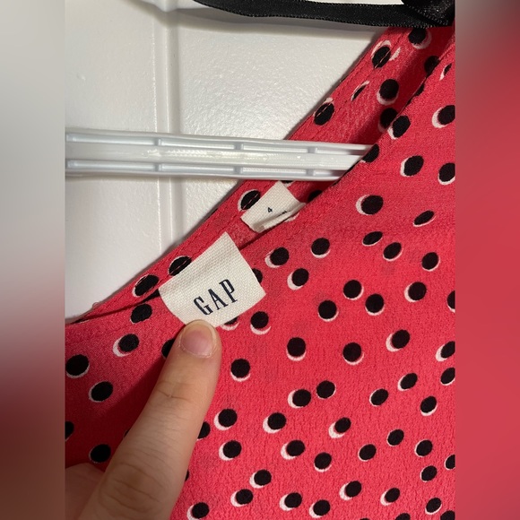 GAP coral long sleeve dress with black polka dots in size 4 - Picture 4 of 4